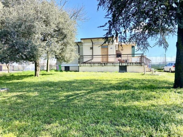 casa indipendente in vendita a Cerea