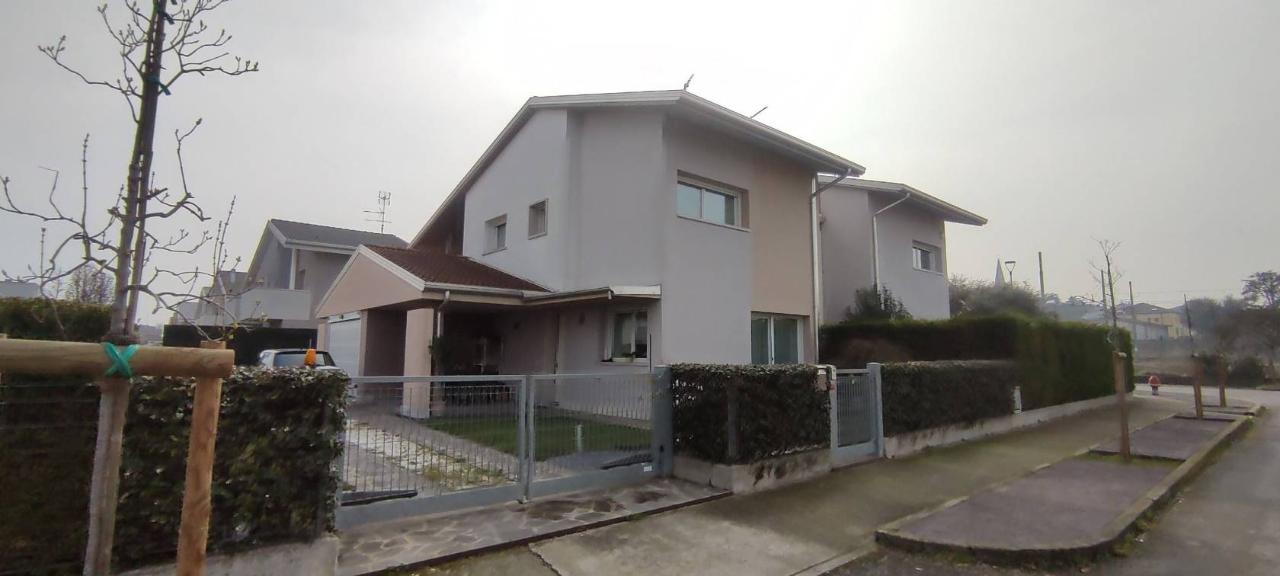 casa indipendente in vendita a Cerea