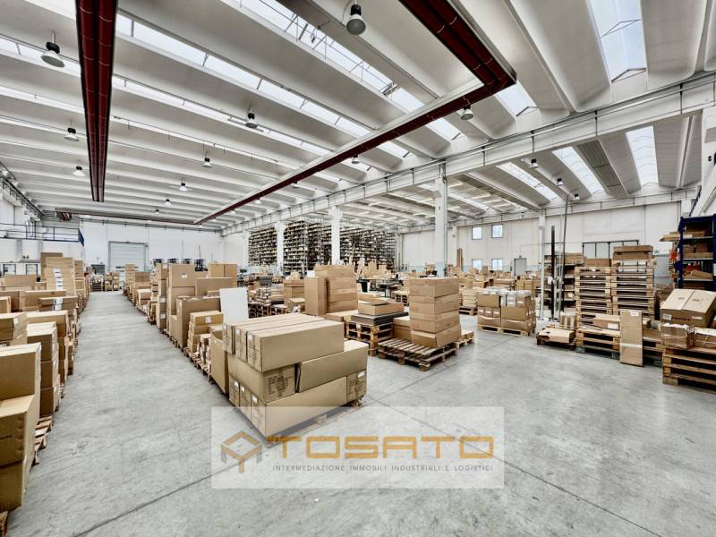 locale di sgombero in vendita a Cerea