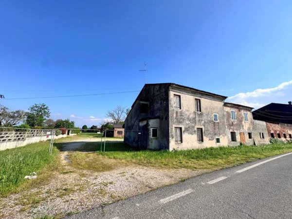casa semindipendente in vendita a Cerea