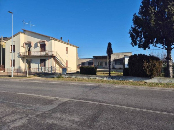 casa indipendente in vendita a Cerea