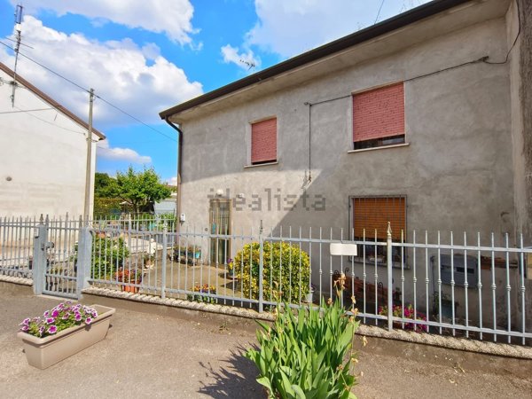 casa indipendente in vendita a Cerea in zona Cherubine