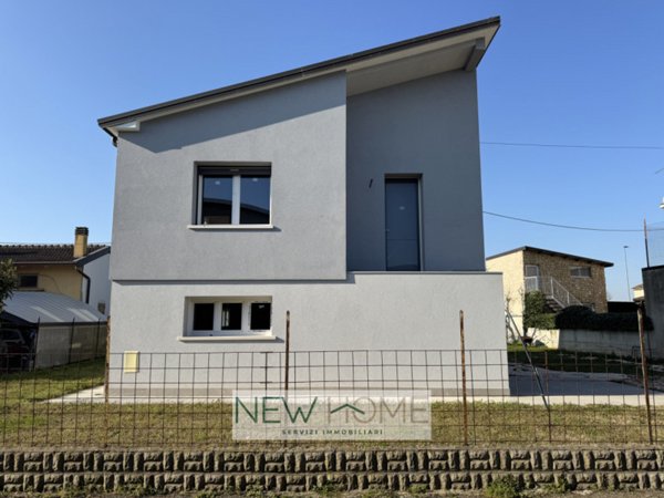 casa indipendente in vendita a Cerea
