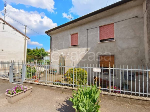 casa indipendente in vendita a Cerea in zona Cherubine