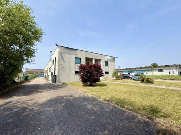 terreno edificabile in vendita a Cerea in zona Cherubine