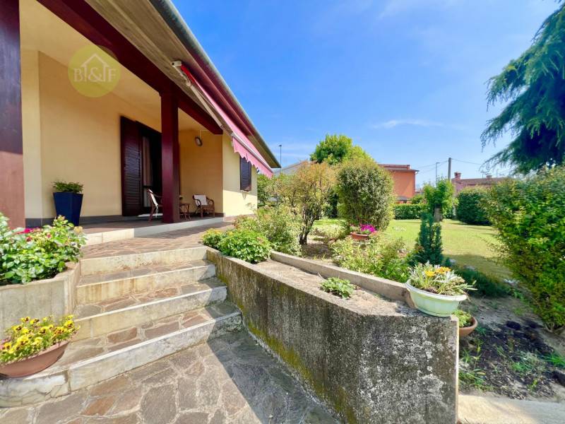 casa indipendente in vendita a Cerea