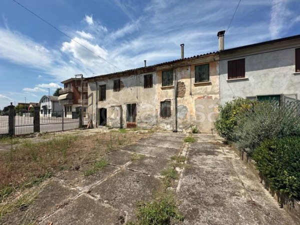 casa indipendente in vendita a Cerea