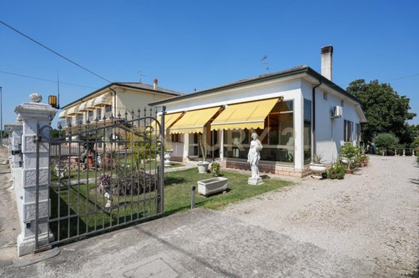 casa indipendente in vendita a Cerea