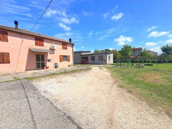 casa indipendente in vendita a Cerea in zona Palesella