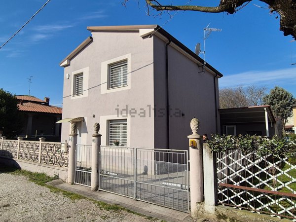 casa indipendente in vendita a Cerea