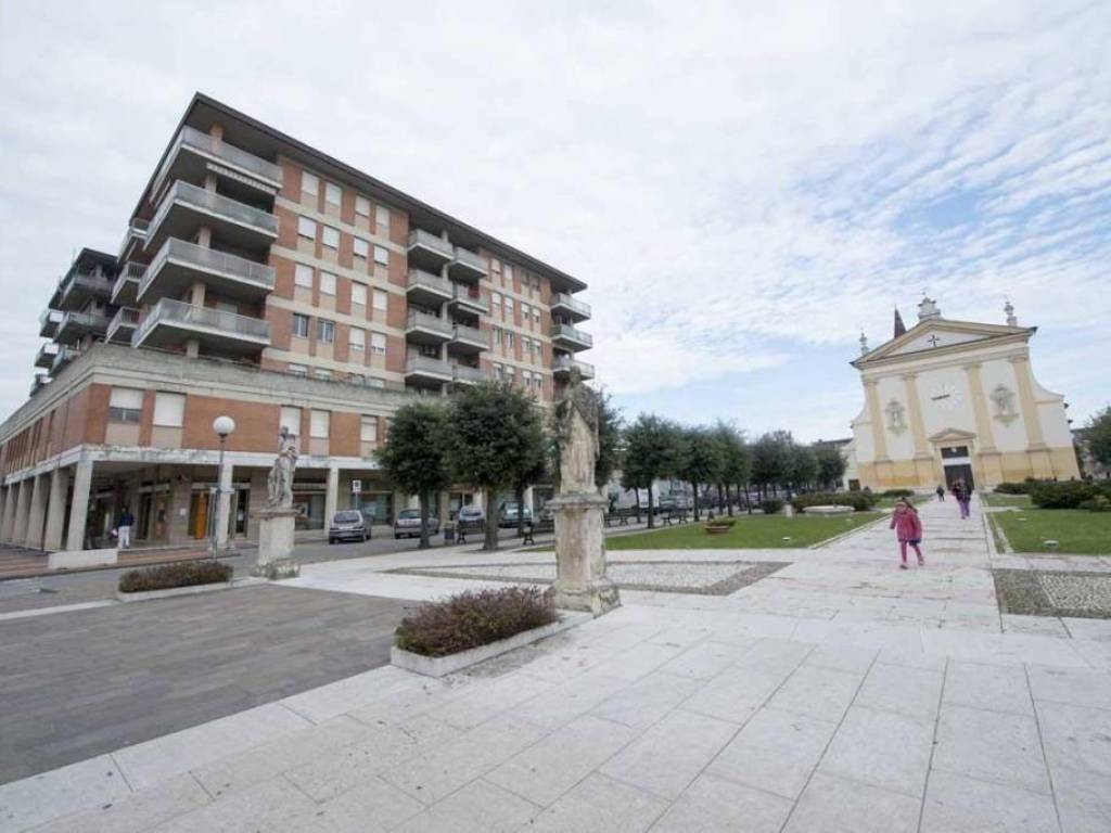 ufficio in vendita a Cerea