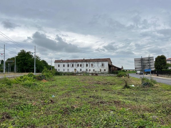 casa indipendente in vendita a Cerea