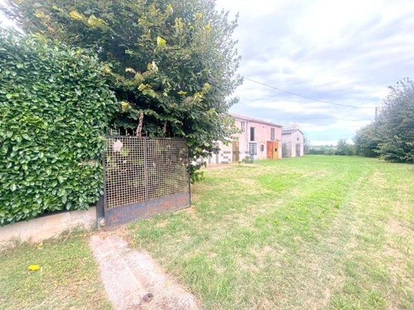 casale in vendita a Cerea in zona Asparetto