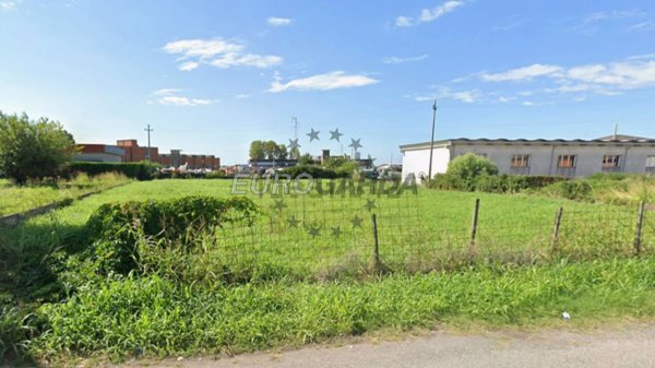 terreno edificabile in vendita a Cerea