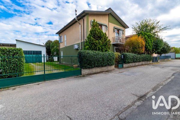 casa indipendente in vendita a Cerea