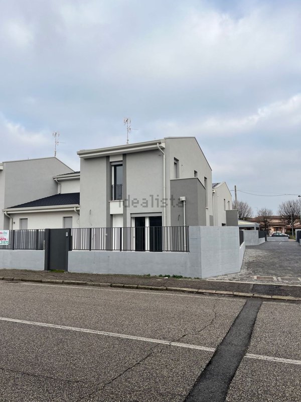 casa indipendente in vendita a Cerea