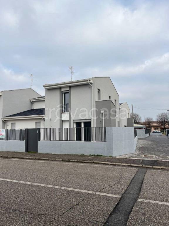 casa indipendente in vendita a Cerea