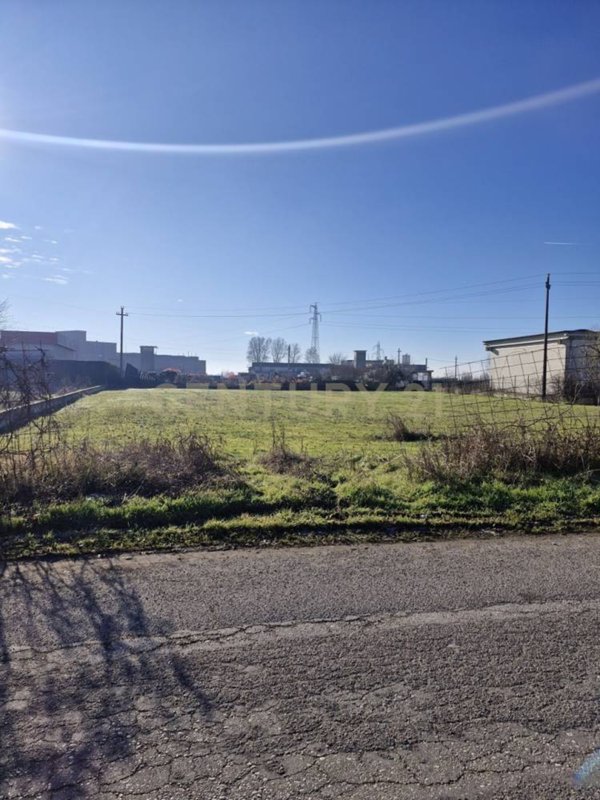 terreno edificabile in vendita a Cerea