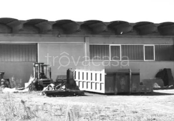 locale commerciale in vendita a Cerea