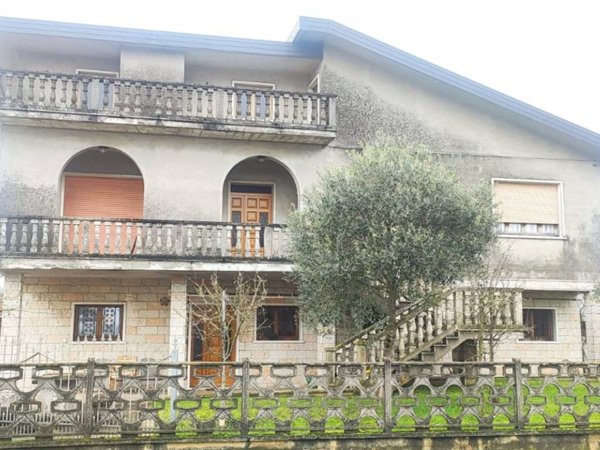 casa indipendente in vendita a Cerea in zona Asparetto