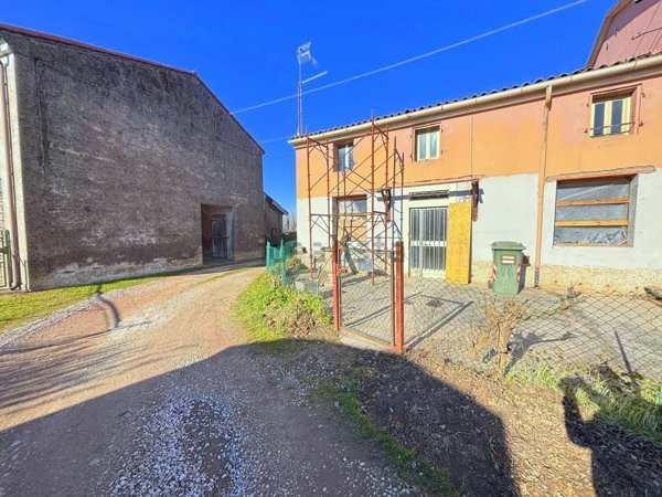 casa indipendente in vendita a Cerea