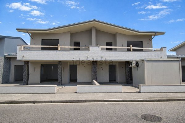 casa indipendente in vendita a Cerea