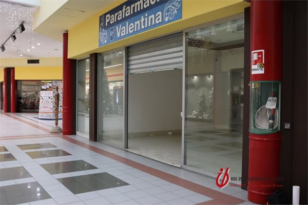 locale commerciale in vendita a Cerea