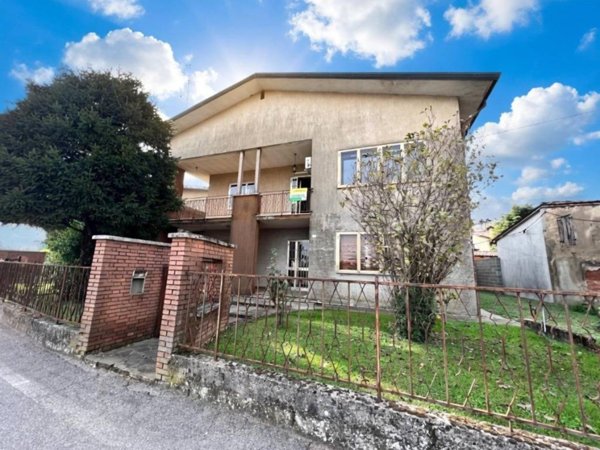 casa indipendente in vendita a Cerea