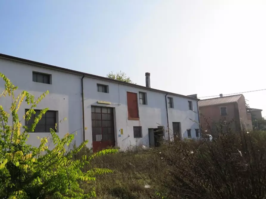 capannone in vendita a Cerea in zona Asparetto