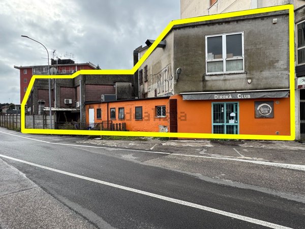 locale commerciale in vendita a Cerea