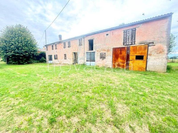 terreno edificabile in vendita a Cerea in zona Asparetto