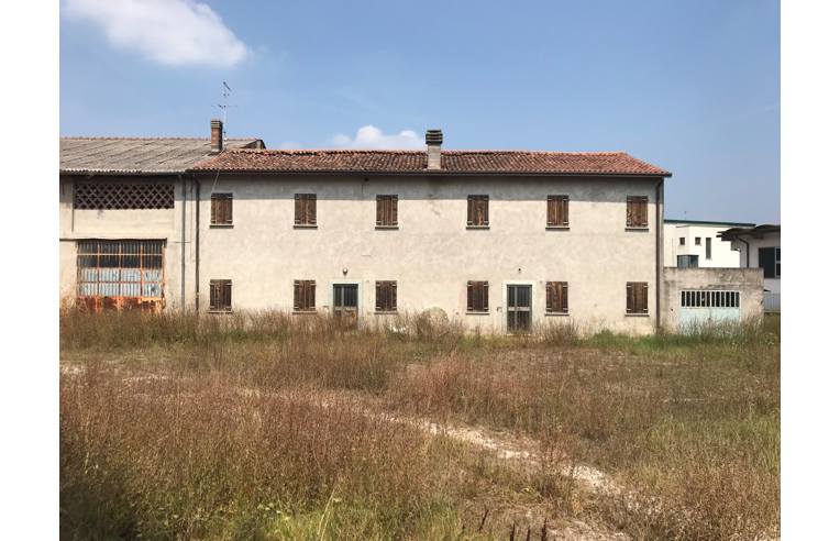 casa indipendente in vendita a Cerea in zona Asparetto