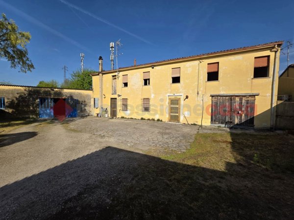 casa indipendente in vendita a Cerea