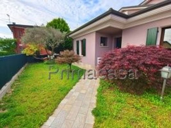 casa indipendente in vendita a Cerea