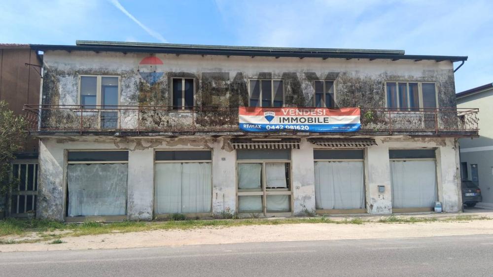 casa indipendente in vendita a Cerea in zona Asparetto