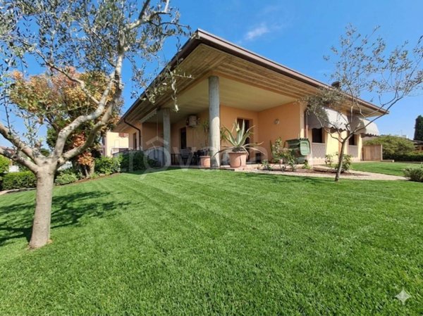 casa indipendente in vendita a Cerea
