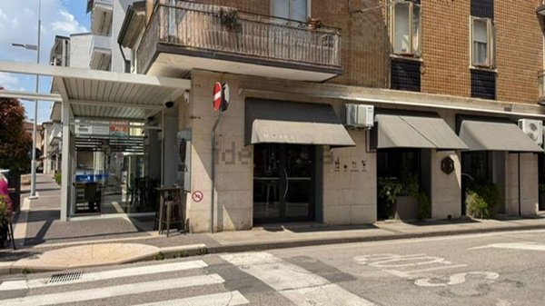 locale commerciale in vendita a Cerea