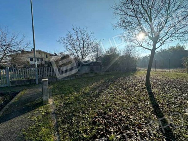 terreno edificabile in vendita a Cerea