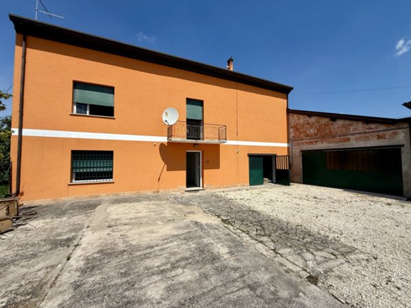casa indipendente in vendita a Cerea in zona Cherubine