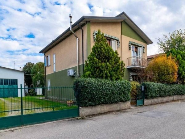 casa indipendente in vendita a Cerea