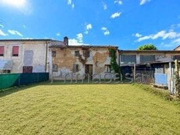 casa indipendente in vendita a Cerea in zona Asparetto