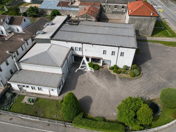 negozio in vendita a Cerea in zona Asparetto