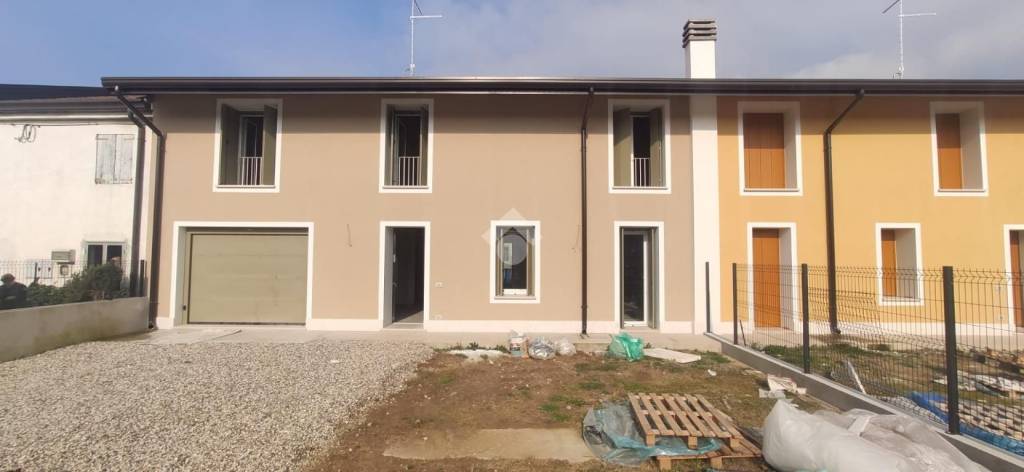 casa indipendente in vendita a Cerea
