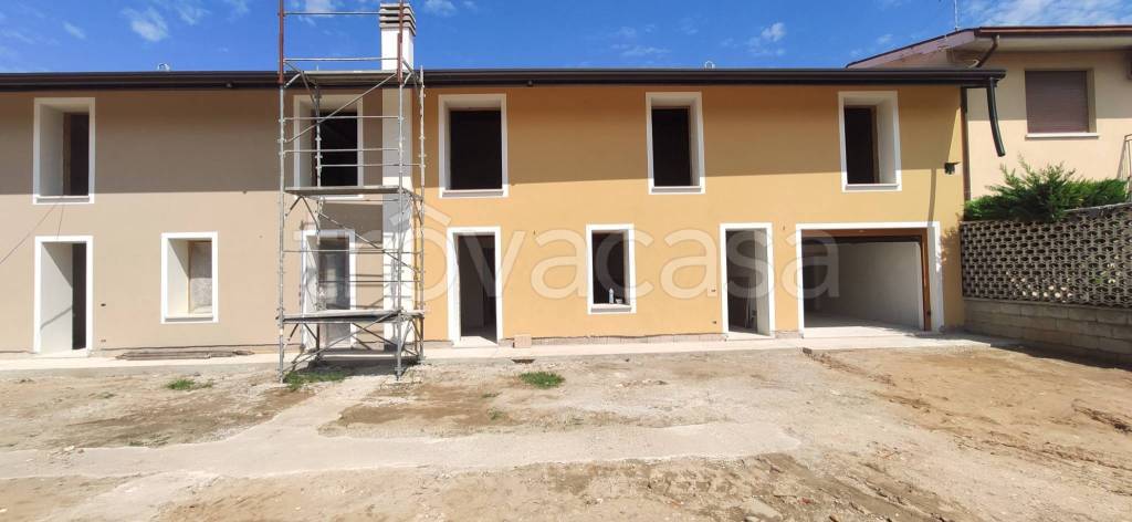 casa indipendente in vendita a Cerea