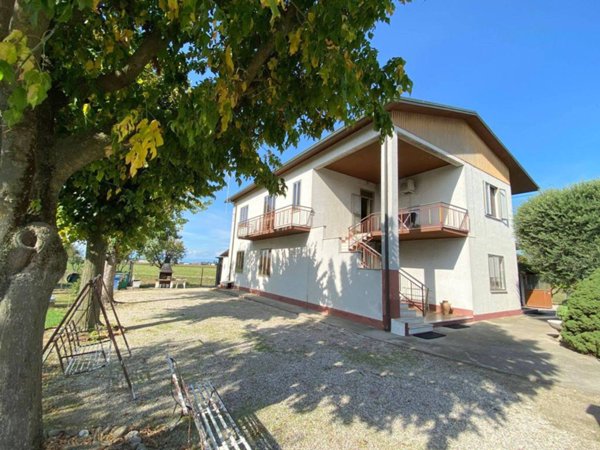 appartamento in vendita a Cerea in zona Cherubine