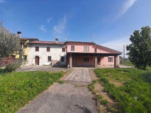casa indipendente in vendita a Cerea in zona Asparetto