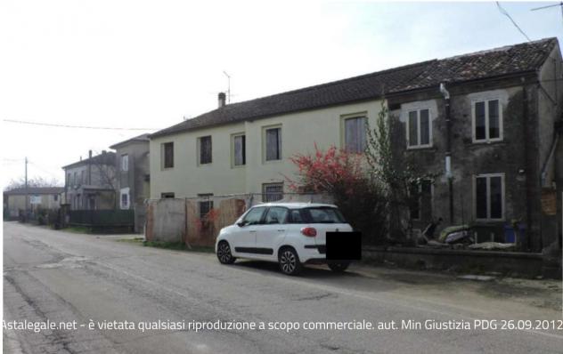 locale commerciale in vendita a Cerea