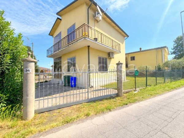 casa indipendente in vendita a Cerea in zona Asparetto