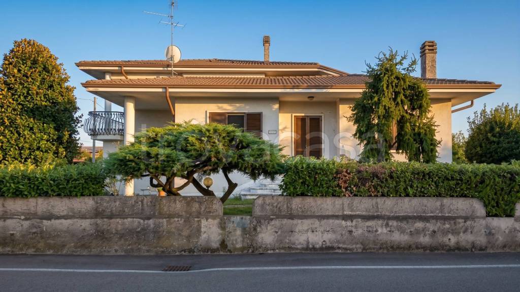 casa indipendente in vendita a Cerea