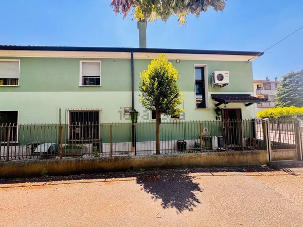 casa indipendente in vendita a Cerea